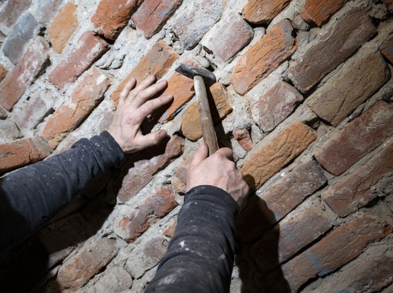 Masonry Wall Repair Service